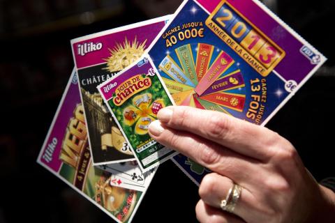 FRANCE-GAME-LOTTERY-PARIS-SPORTS-INTERNET